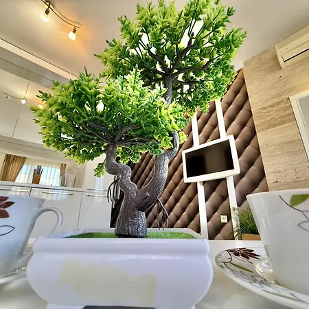 Emerald Paradise - Menada Apartman *