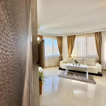 Emerald Paradise - Menada شقة ساني بيتش