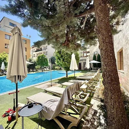 Emerald Paradise - Menada Apartman