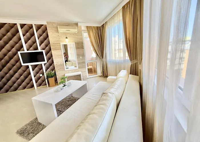 Апартамент Emerald Paradise - Menada *