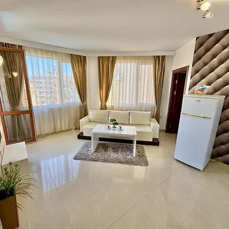 Emerald Paradise - Menada דירה *