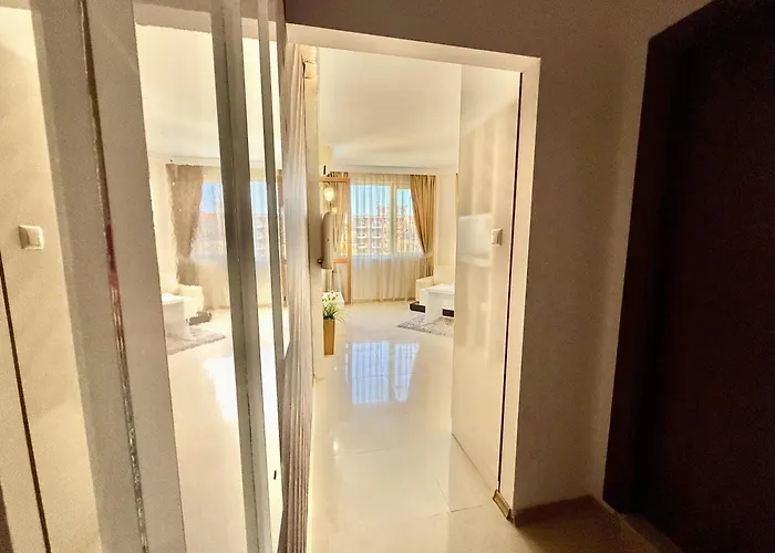 Emerald Paradise - Menada Apartament