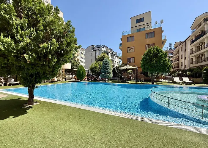 Emerald Paradise - Menada Apartament