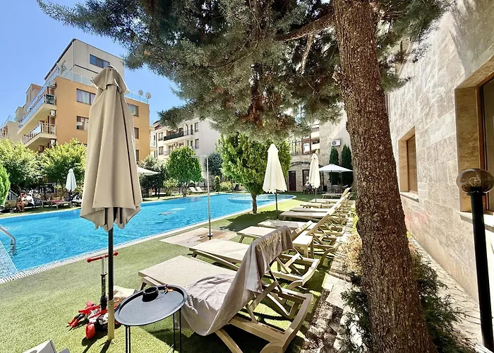 Emerald Paradise - Menada Apartament